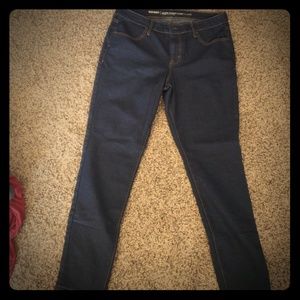 NWOT Super Skinny Dark Denim Jean
